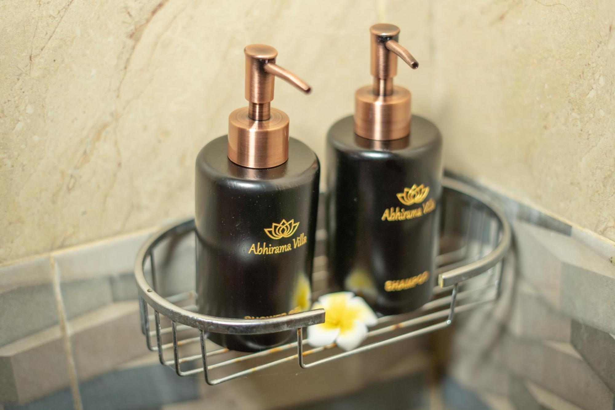 Abhirama Villas And Spa أوبود المظهر الخارجي الصورة